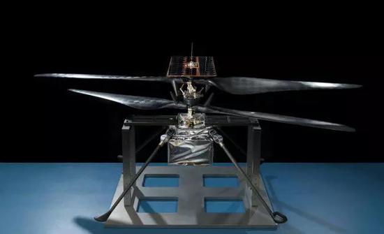 地球外飞行的第一架直升机——创造号