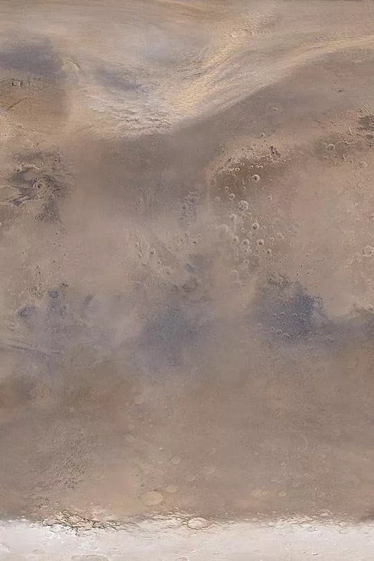 上四分之一处为沙尘覆盖区 / NASA