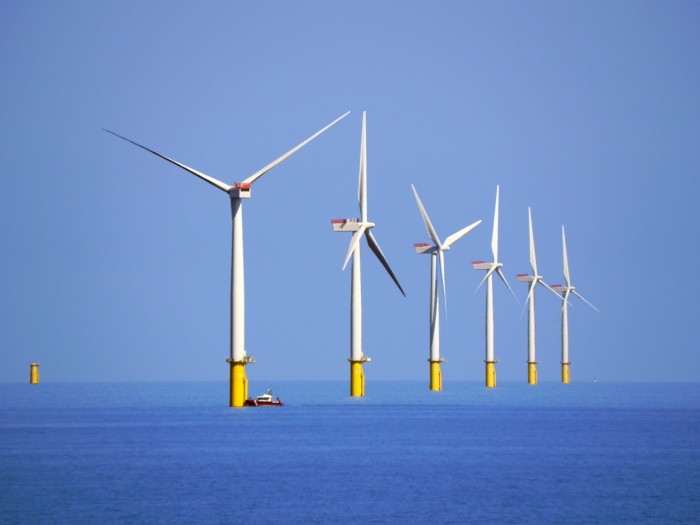 Walney_Offshore_Windfarm_-_geograph.org.uk_-_2391702.jpg