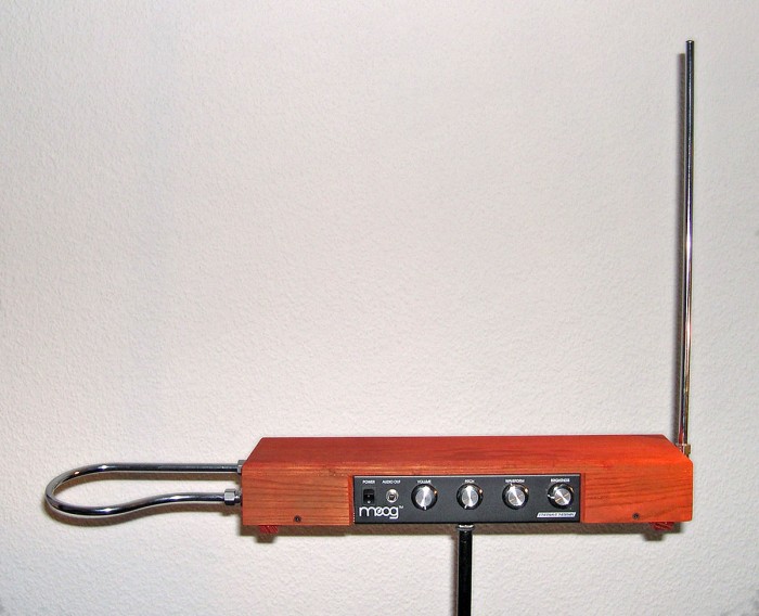 1200px-Etherwave_Theremin_Kit.jpg